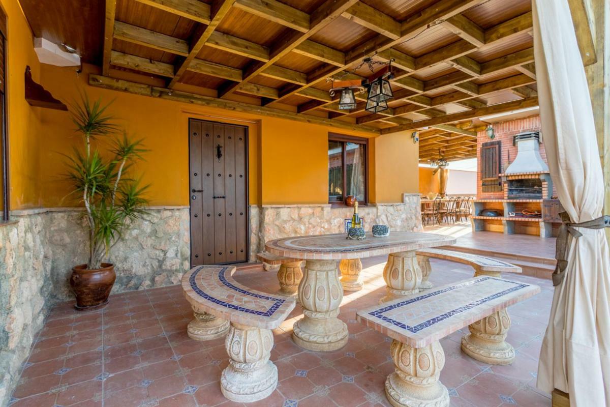 Willa Casa Ludima Fuentes de Andalucía Zewnętrze zdjęcie